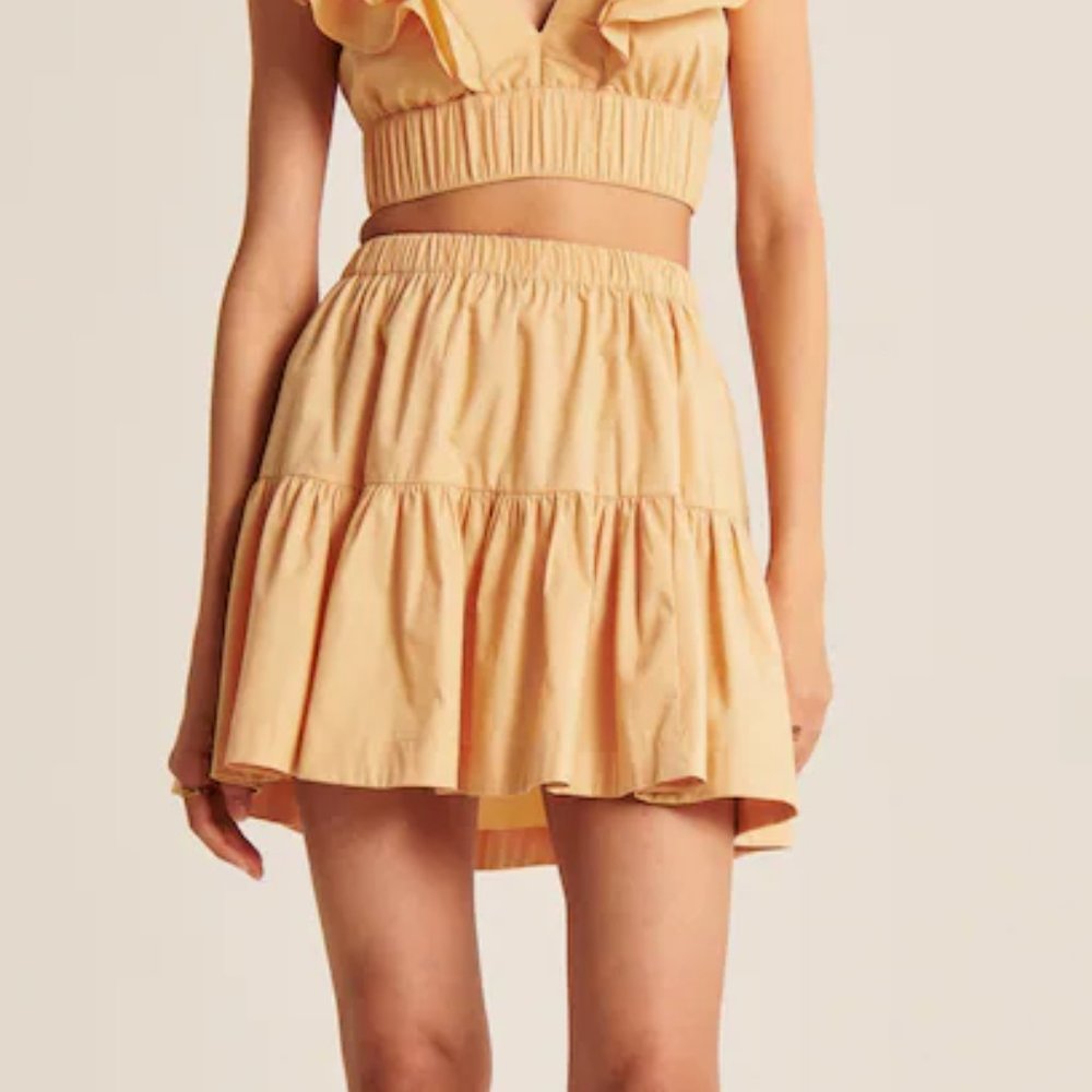 Abercrombie Poplin Volume Mini Skirt in Orange